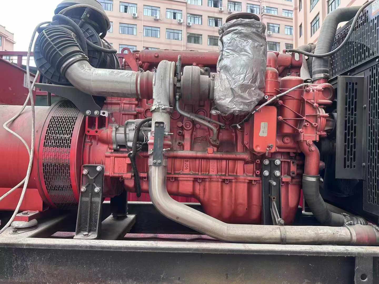 乌尔禾如何选择适合 600kW 柴油发电机组的过载保护器？