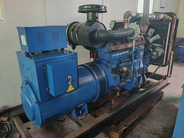 乌尔禾100kW柴油发电机组使用多级机油有哪些优缺点？
